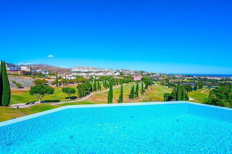 Detached Villa in Los Flamingos
