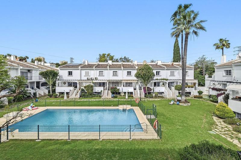 Townhouse in Nueva Andalucía