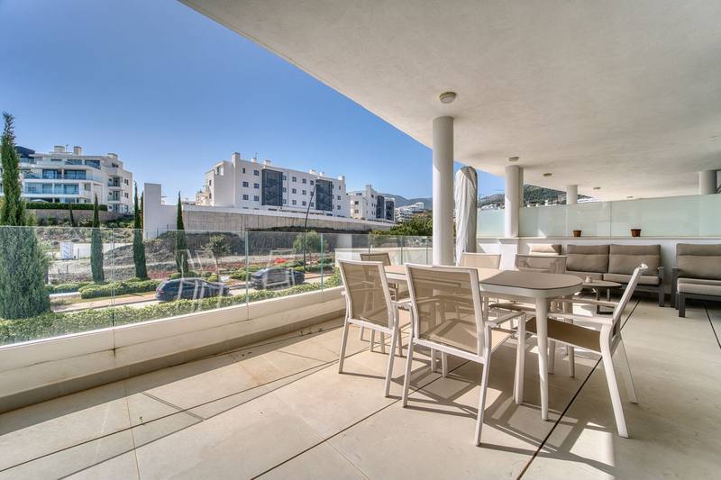 Middle Floor Apartment in Higueron
