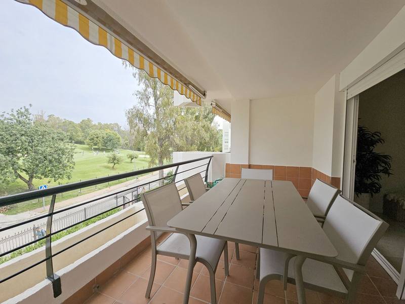 Middle Floor Apartment in Guadalmina Alta