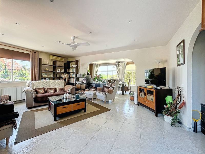 Detached Villa in Nueva Andalucía