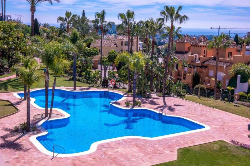 Semi-Detached House in El Paraiso