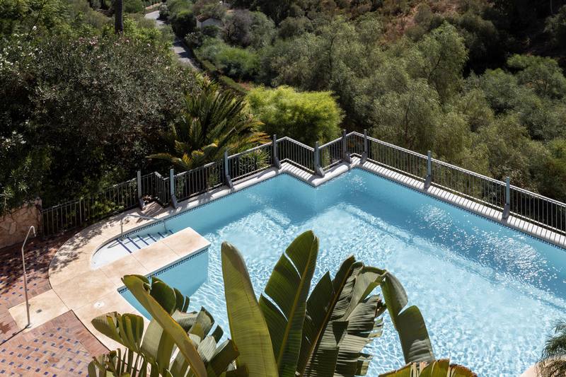 Middle Floor Apartment in Benahavís