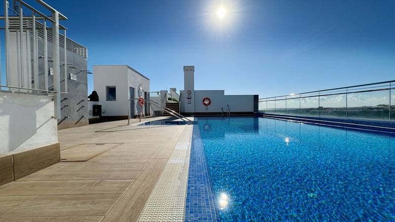 Middle Floor Apartment in Nueva Andalucía