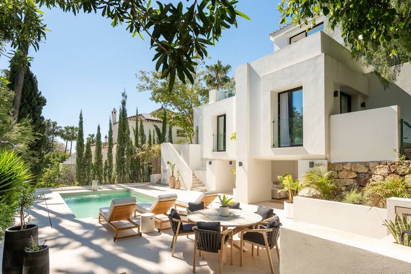 Detached Villa in Nueva Andalucía