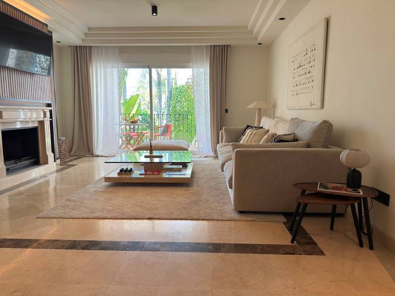 Middle Floor Apartment in Sierra Blanca
