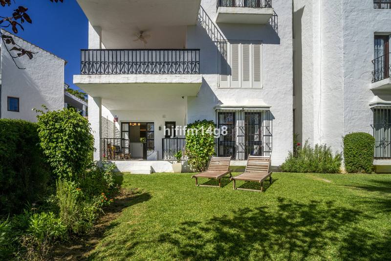 Ground Floor Apartment in Nueva Andalucía