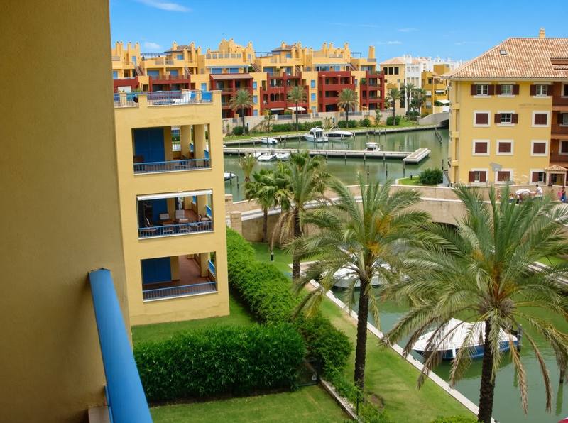 Middle Floor Apartment in Sotogrande Marina