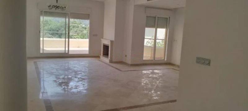 Middle Floor Apartment in San Roque