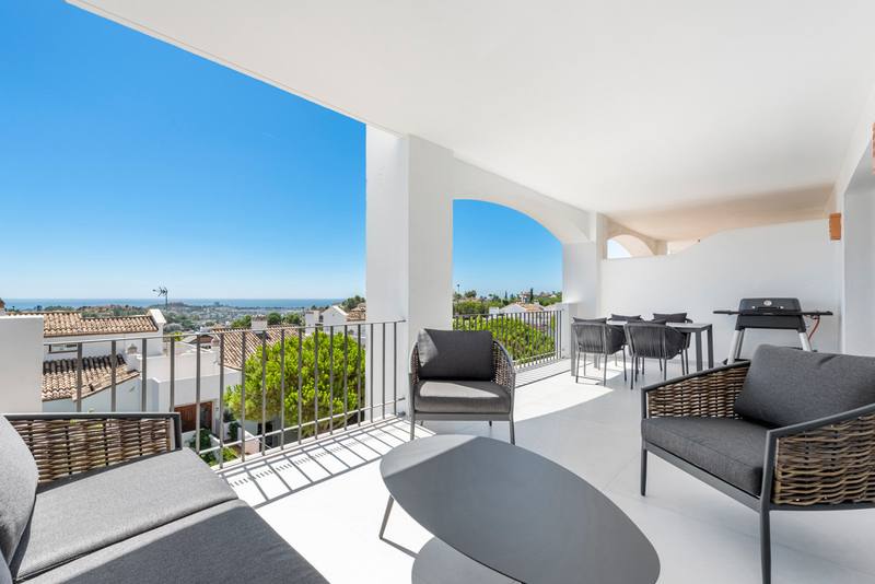 Middle Floor Apartment in La Quinta
