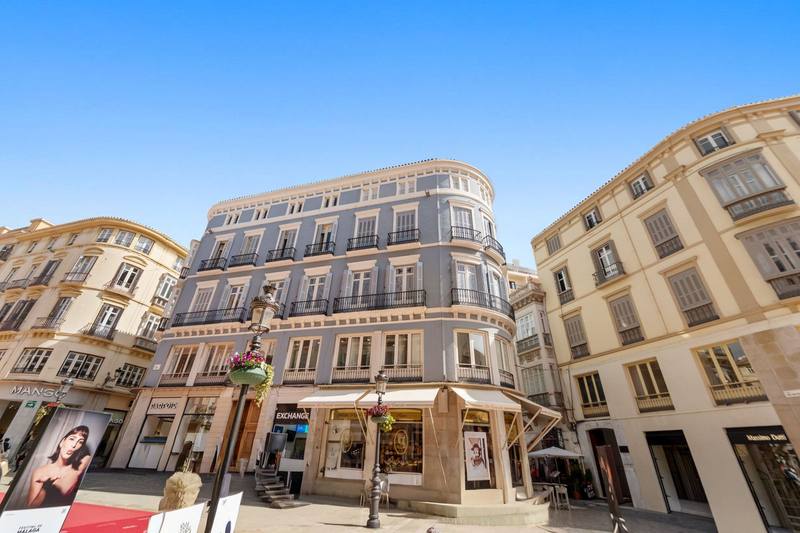 Middle Floor Apartment in Málaga Centro