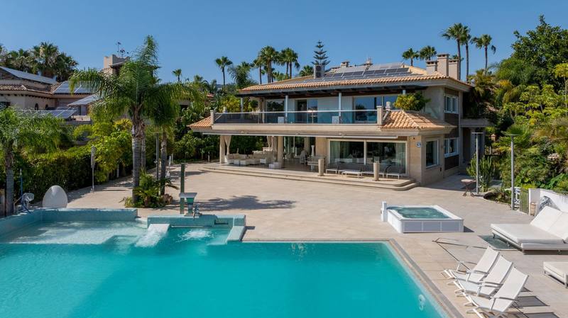 Detached Villa in Bahía de Marbella