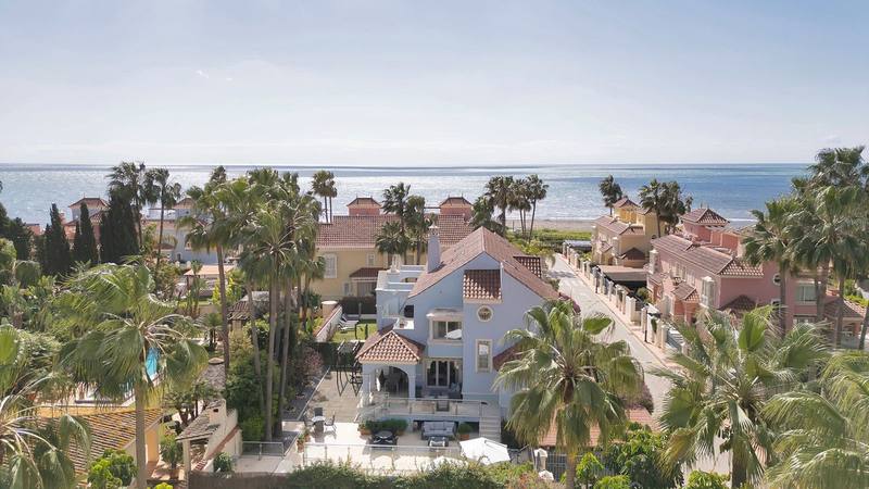 Semi-Detached House in Puerto Banús