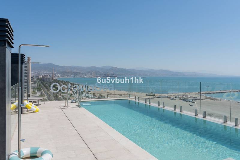 Middle Floor Apartment in Malaga - Carretera de Cadiz