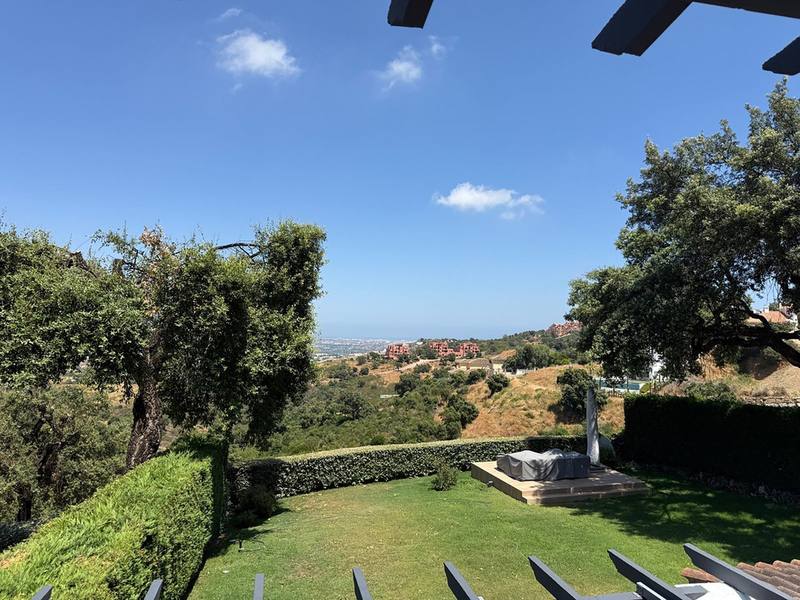 Middle Floor Apartment in La Mairena
