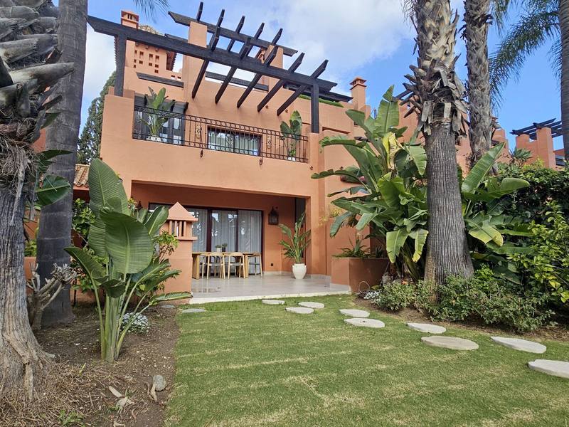 Townhouse in The Golden Mile