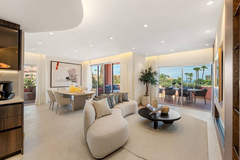 Middle Floor Apartment in New Golden Mile