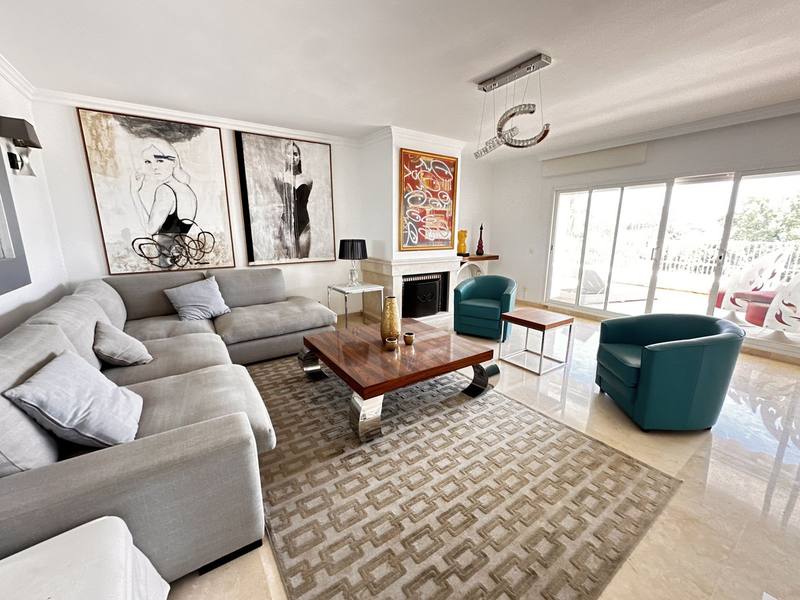 Penthouse in The Golden Mile