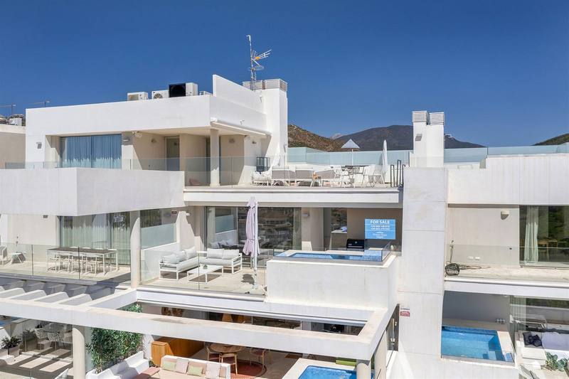 Penthouse in Nueva Andalucía