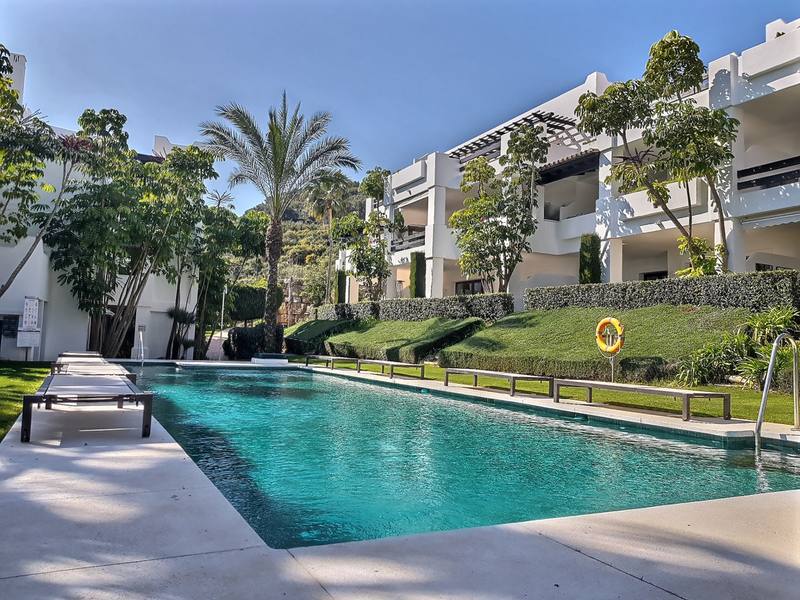 Middle Floor Apartment in Casares