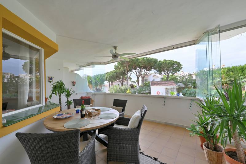 Middle Floor Apartment in Calahonda