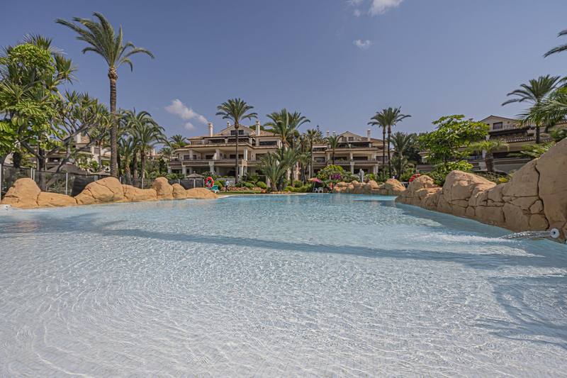 Middle Floor Apartment in Los Monteros