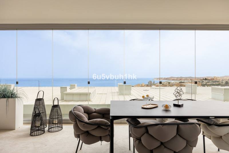 Middle Floor Apartment in El Higueron