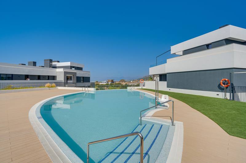 Middle Floor Apartment in Altos de los Monteros