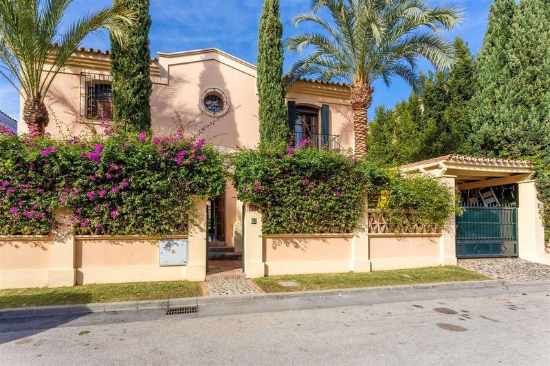 Detached Villa in Guadalmina Alta