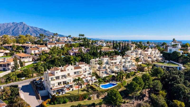 Middle Floor Apartment in Benahavís