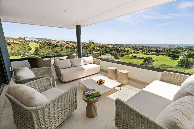 Middle Floor Apartment in Santa Clara
