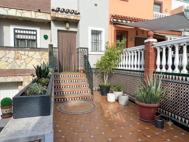 Detached Villa in Las lagunas - las flores