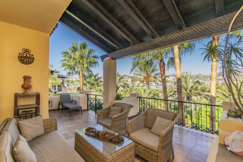 Middle Floor Apartment in Atalaya