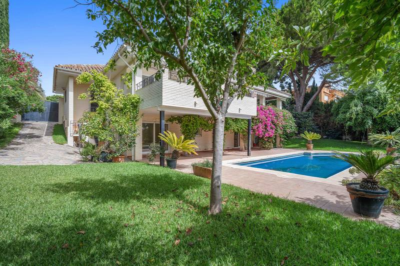 Detached Villa in Guadalmina Alta