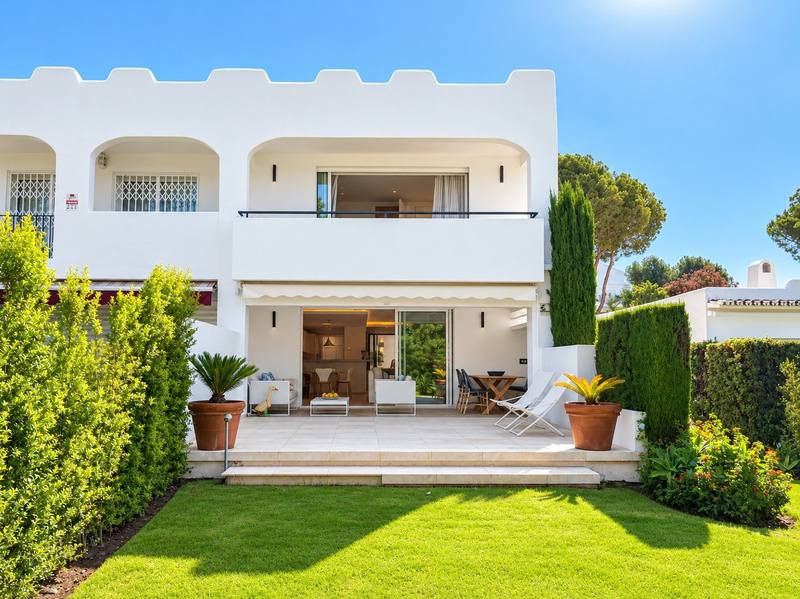 Townhouse in Nueva Andalucía