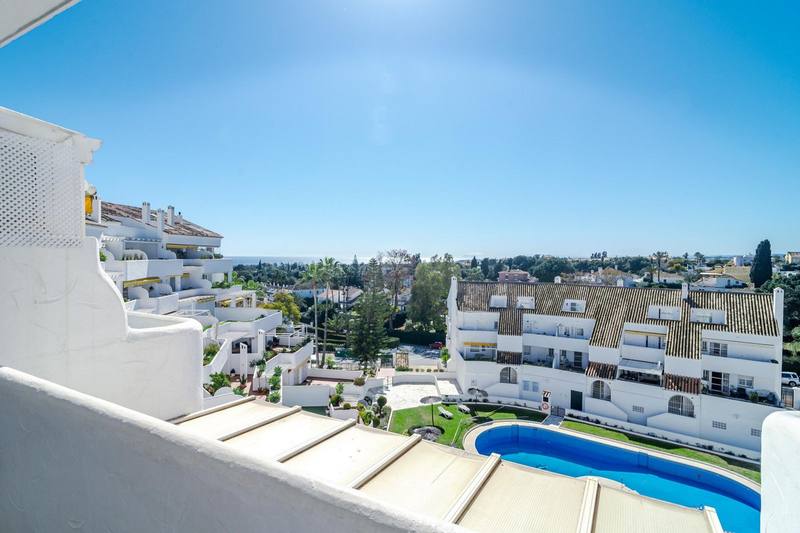 Penthouse Duplex in Nueva Andalucía