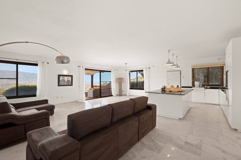 Ground Floor Apartment in La Mairena