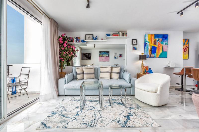 Middle Floor Apartment in Puerto Banús
