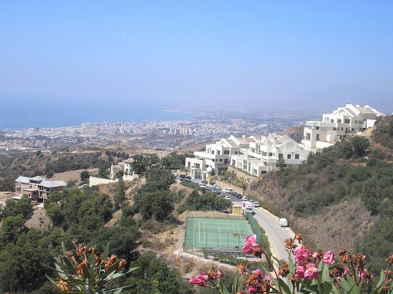 Ground Floor Apartment in Altos de los Monteros