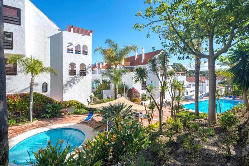Middle Floor Apartment in Nueva Andalucía