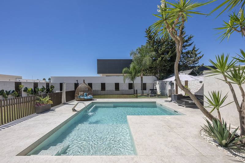 Detached Villa in New Golden Mile