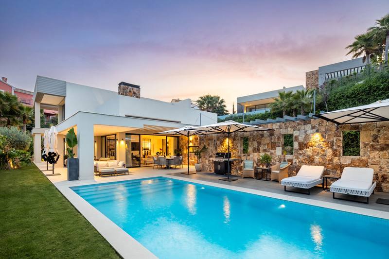 Detached Villa in Nueva Andalucía