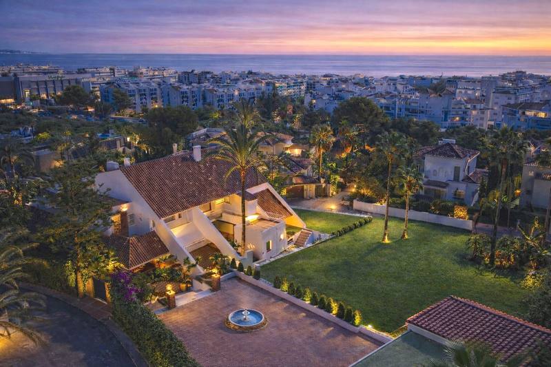 Detached Villa in Puerto Banús