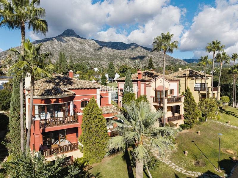Detached Villa in The Golden Mile