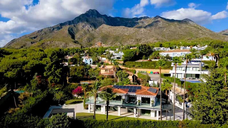 Detached Villa in The Golden Mile