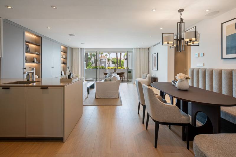 Middle Floor Apartment in The Golden Mile