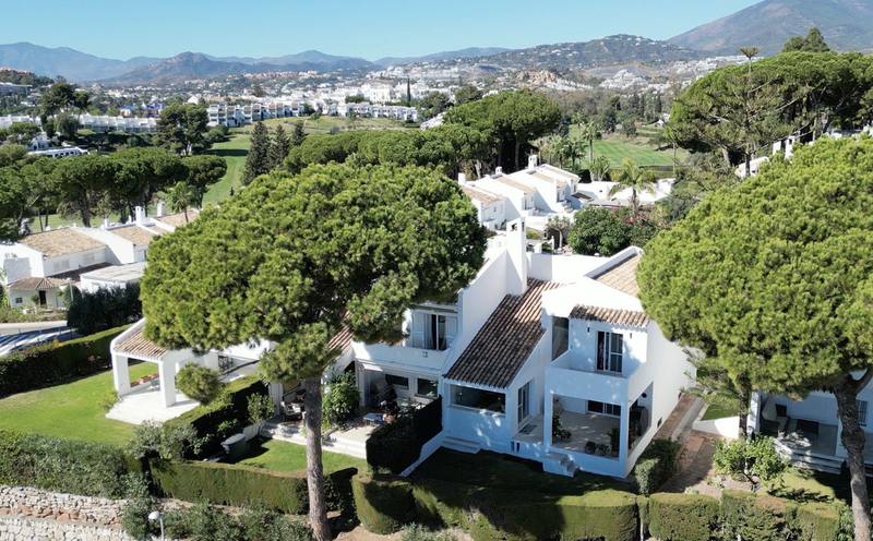 Semi-Detached House in Nueva Andalucía