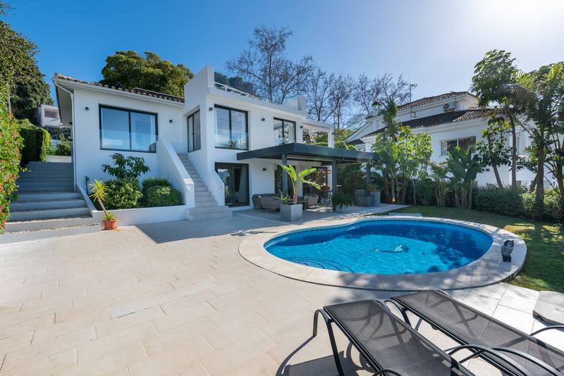 Detached Villa in Nueva Andalucía