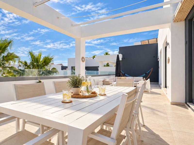 Penthouse in New Golden Mile