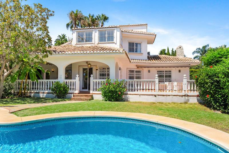 Detached Villa in Calahonda